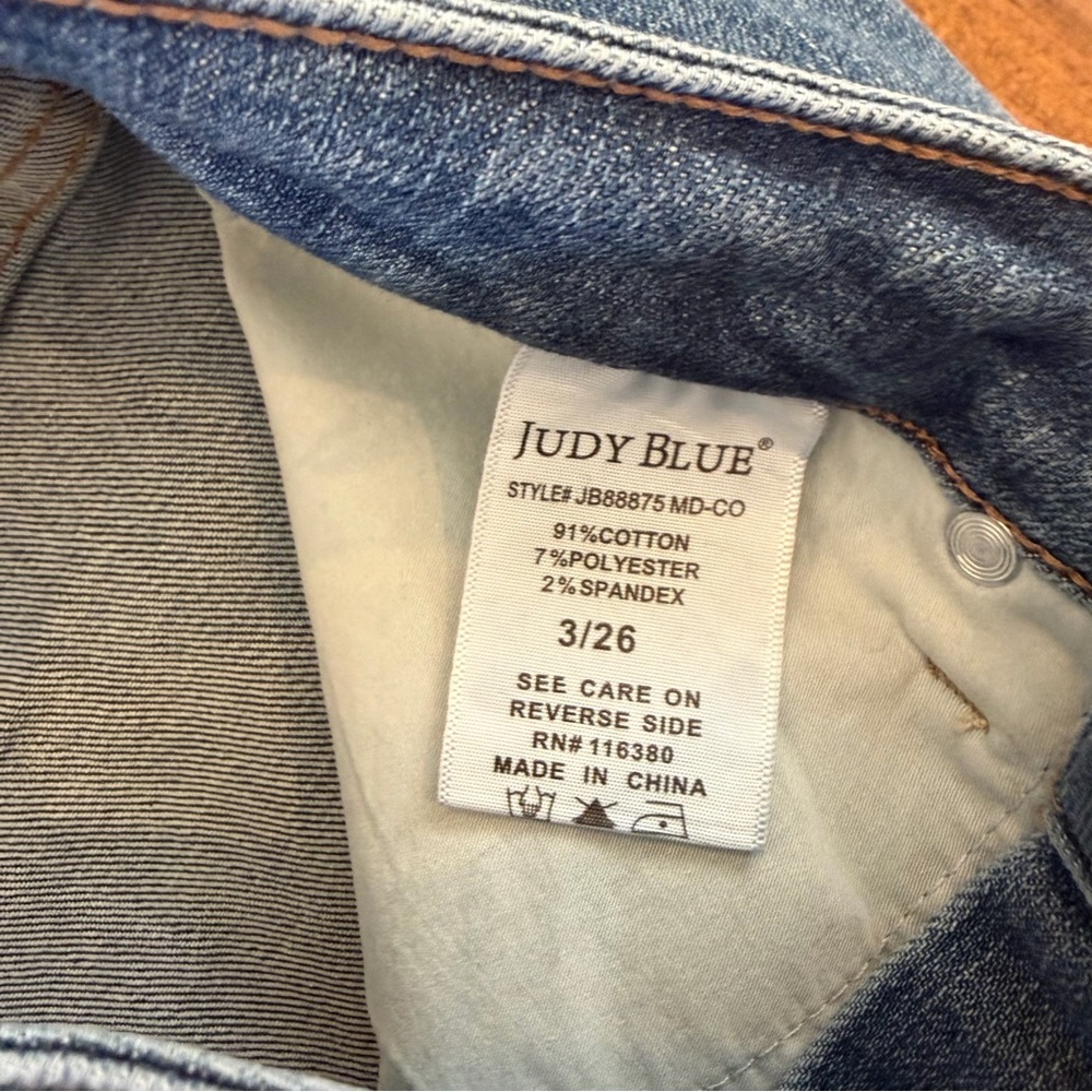 Judy Blue High Waisted Released Hem Jeans EUC - Picture 6 of 10